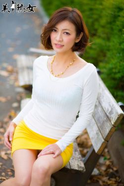 婚后我和岳两女双飞